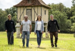 La famille Béraut et l'équipe de Pellehaut vous adressent tous ses vœux de bonheur